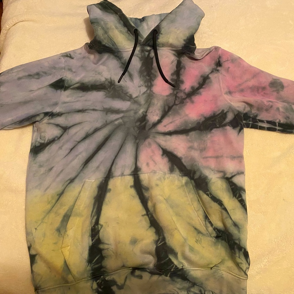 CSG. Tie dye Hoodie.